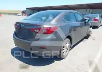 2018 Mazda 3 photo