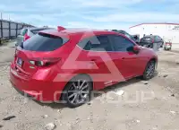 2018 Mazda 3 photo