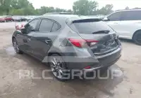 2018 Mazda 3 photo