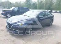2018 Mazda 3 photo