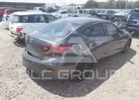 2018 Mazda 3 photo