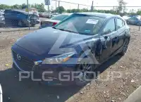 2018 Mazda 3 photo