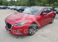 2018 Mazda 3 photo