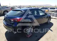 2018 Mazda 3 photo