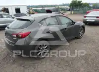 2018 Mazda 3 фото