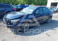 2018 Mazda 3 фото