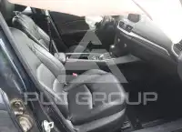 2018 Mazda 3 photo