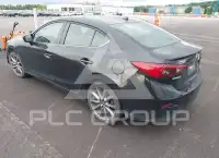 2018 Mazda 3 photo