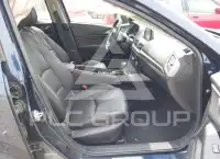 2018 Mazda 3 photo