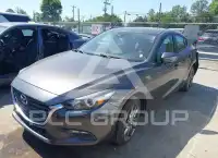 2018 Mazda 3 photo