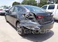 2018 Mazda 3 photo