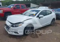 2018 Mazda 3 фото