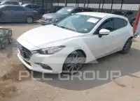 2018 Mazda 3 photo