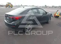 2018 Mazda 3 photo
