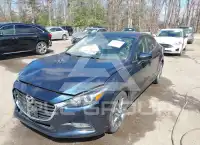 2018 Mazda 3 photo
