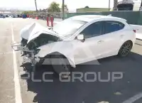 2018 Mazda 3 photo
