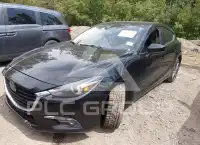 2018 Mazda 3 photo