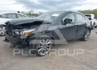 2018 Mazda 3 photo