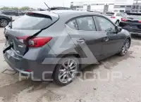 2018 Mazda 3 фото