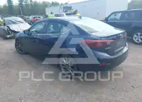 2018 Mazda 3 photo