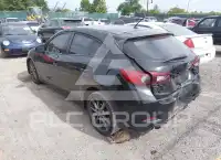 2018 Mazda 3 photo