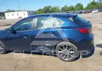 2018 Mazda 3 фото