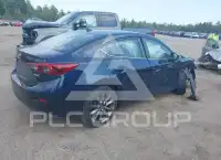 2018 Mazda 3 photo