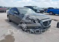 2018 Mazda 3 photo