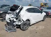 2018 Mazda 3 фото