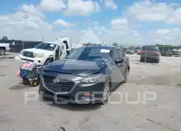 2018 Mazda 3 photo