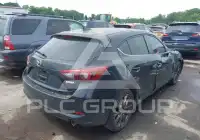 2018 Mazda 3 photo