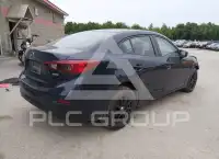 2018 Mazda 3 photo