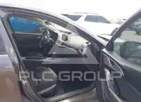 2018 Mazda 3 photo