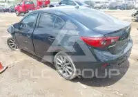 2018 Mazda 3 фото