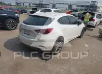 2018 Mazda 3 photo
