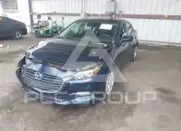 2018 Mazda 3 photo