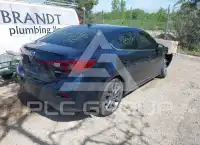 2018 Mazda 3 фото