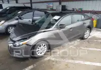 2018 Mazda 3 photo