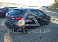 2018 Mazda 3 photo