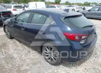 2018 Mazda 3 photo