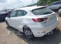2018 Mazda 3 photo