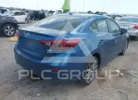 2018 Mazda 3 photo