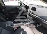 2018 Mazda 3 фото