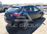 2018 Mazda 3 photo