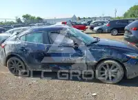 2018 Mazda 3 photo