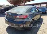 2018 Mazda 3 photo