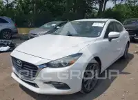 2018 Mazda 3 photo