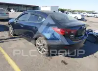 2018 Mazda 3 photo