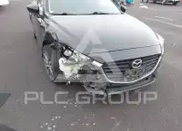 2018 Mazda 3 photo