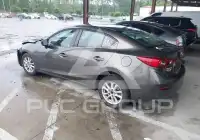 2018 Mazda 3 photo